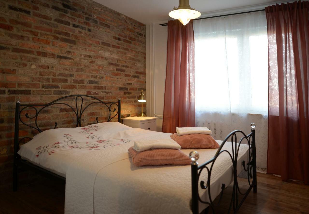 Apartamenty Europa ซอสนอวีแยตส์ ภายนอก รูปภาพ